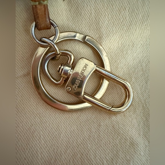 Louis Vuitton Monogram Artsy MM FULL INCLUSION ~ LV Box, LV Dust Bag and Cards - Picture 6 of 15